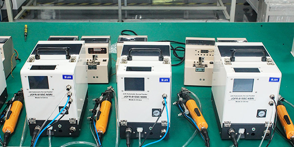 使用自動(dòng)鎖螺絲機(jī)要注意哪些方面？堅(jiān)豐電子告知您